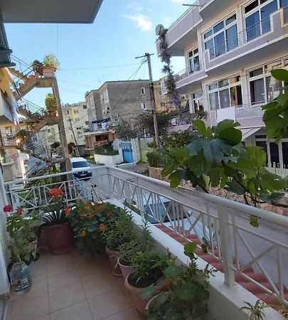 Honey Apartment Near Port Of Saranda المظهر الخارجي الصورة