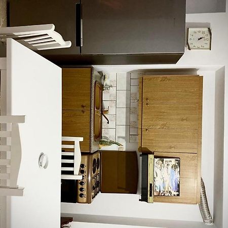 Honey Apartment Near Port Of Saranda المظهر الخارجي الصورة