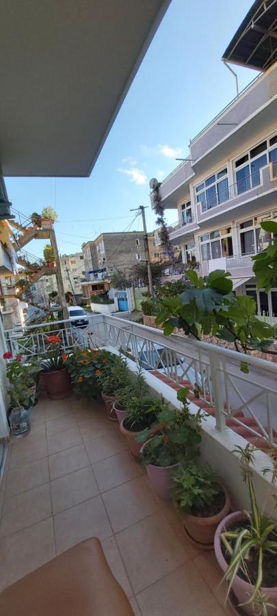 Honey Apartment Near Port Of Saranda المظهر الخارجي الصورة