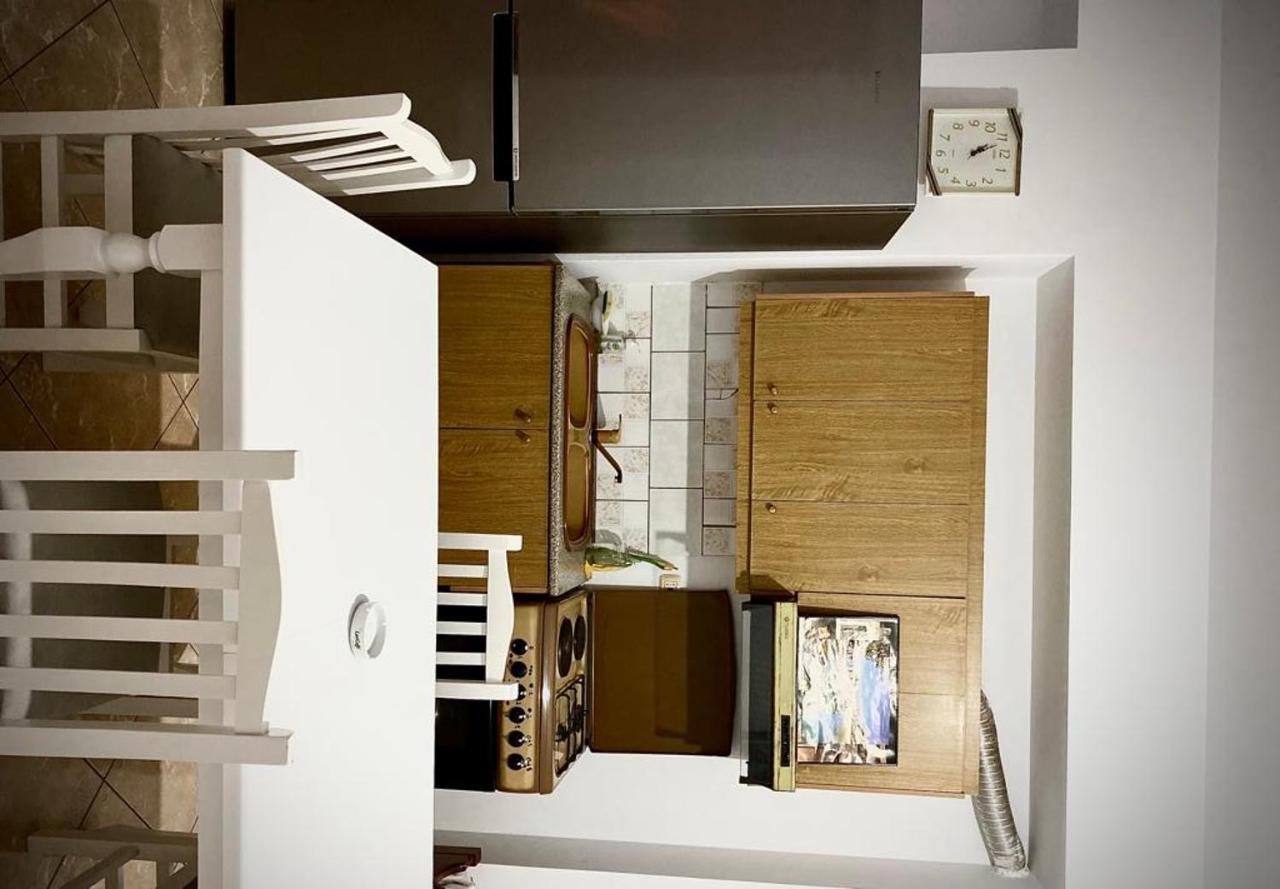Honey Apartment Near Port Of Saranda المظهر الخارجي الصورة